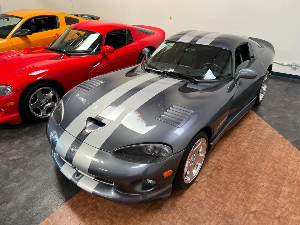 2000 Dodge Viper GTS 2nd Gen - Image 11 of 31