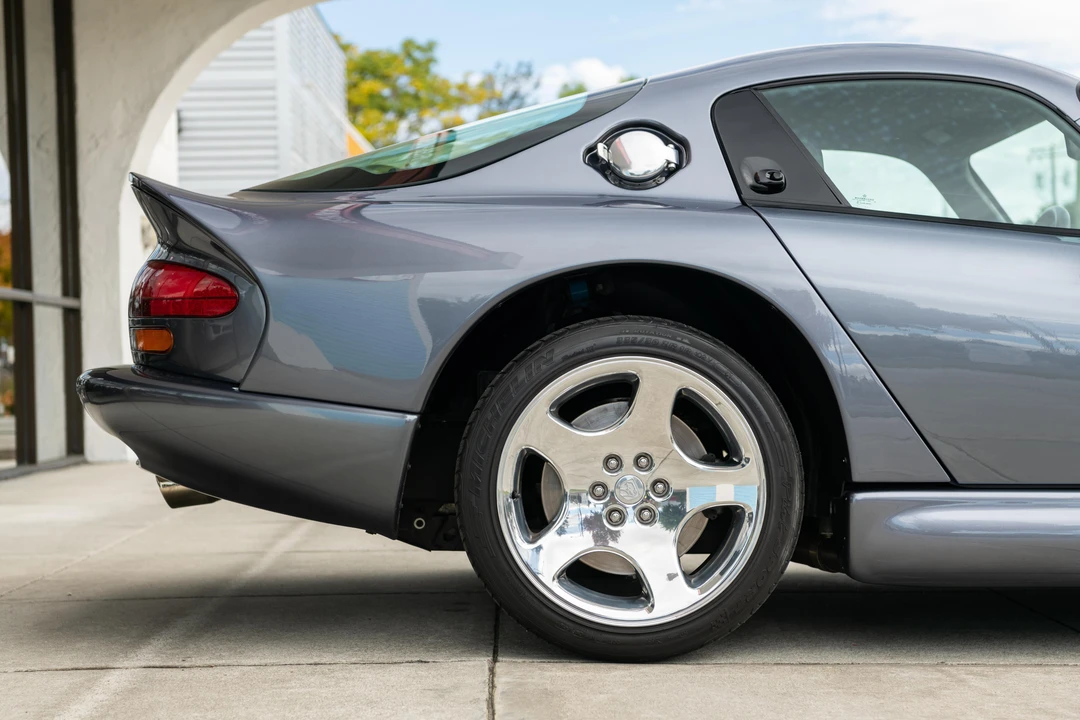 2000 Dodge Viper GTS 2nd Gen - Image 27 of 31