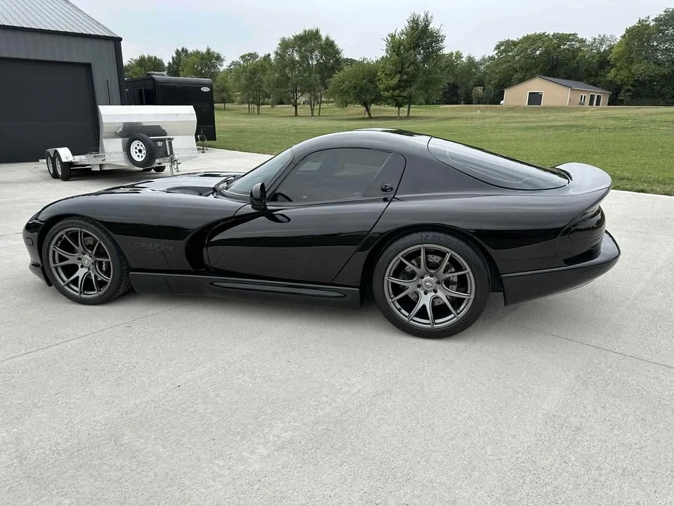 2000 Dodge Viper GTS 2nd Gen - Image 6 of 8