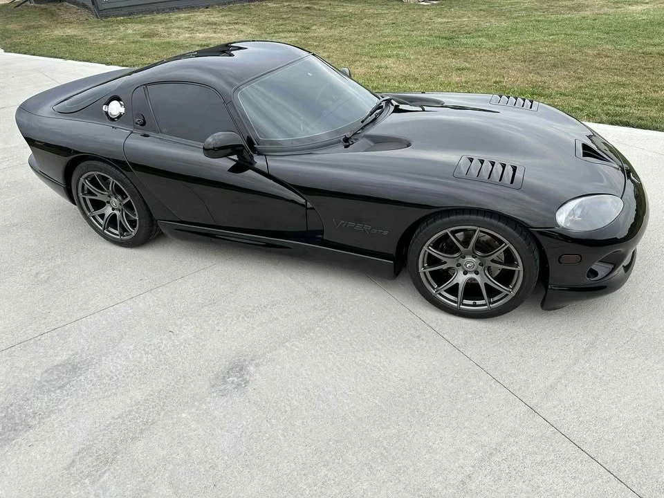 2000 Dodge Viper GTS 2nd Gen - Image 3 of 8