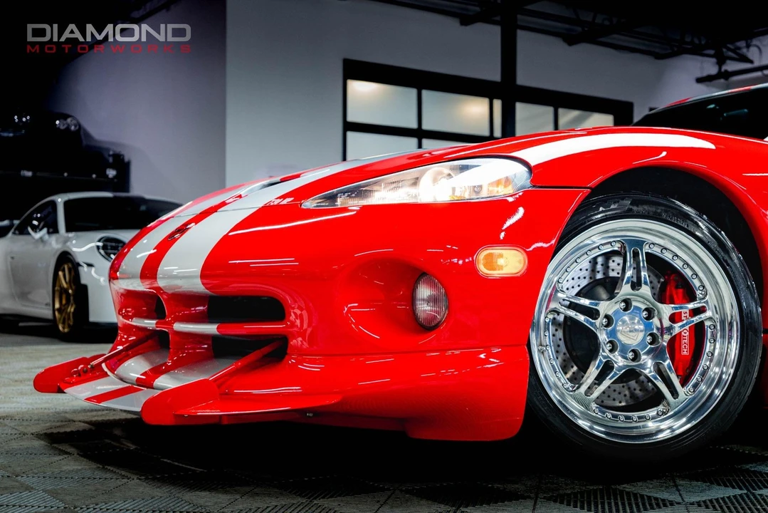 2000 Dodge Viper GTS 2nd Gen - Image 5 of 12