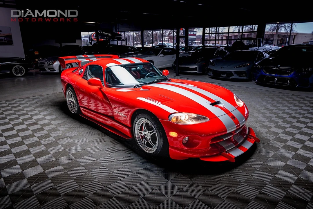 2000 Dodge Viper GTS 2nd Gen - Image 3 of 12