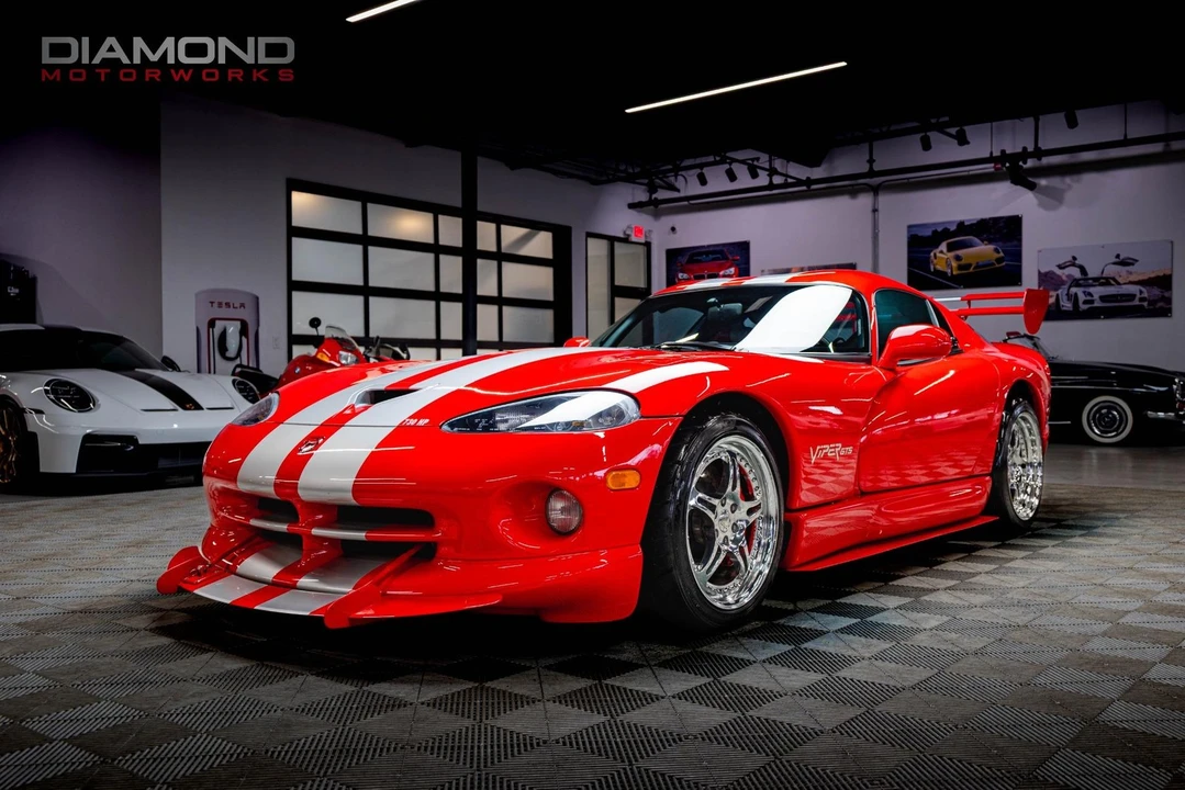 2000 Dodge Viper GTS 2nd Gen - Image 11 of 12
