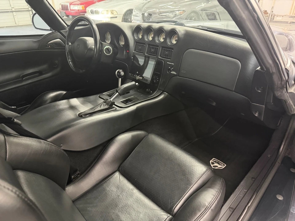 2000 Dodge Viper 2nd Gen - Image 11 of 18