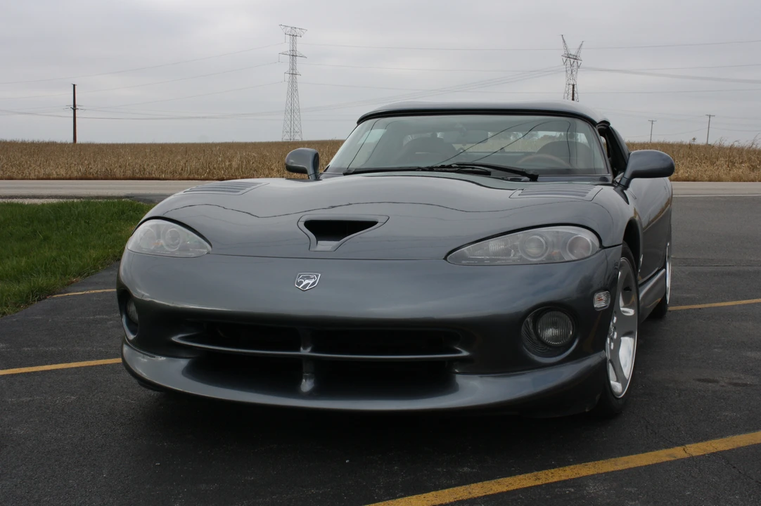2000 Dodge Viper 2nd Gen - Image 2 of 31