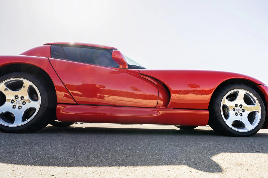 2000 Dodge Viper 2nd Gen - Image 26 of 31
