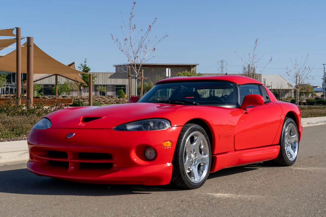 2000 Dodge Viper 2nd Gen - Image 3 of 31