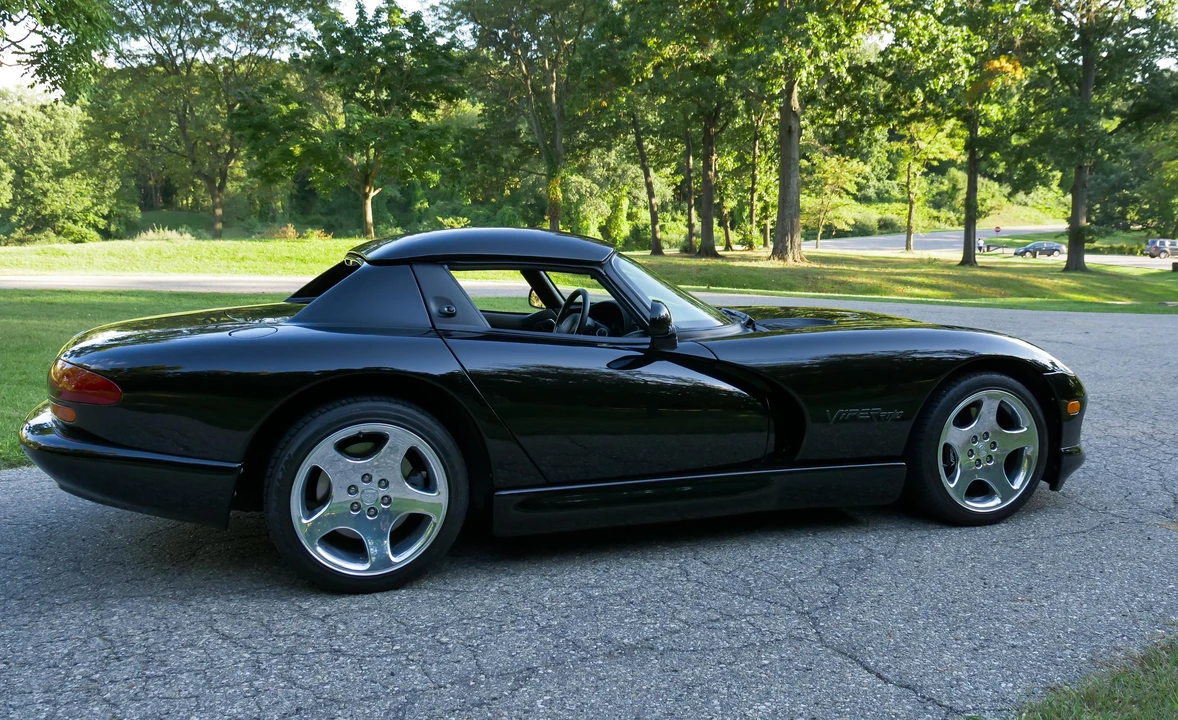 2000 Dodge Viper 2nd Gen - Image 21 of 31