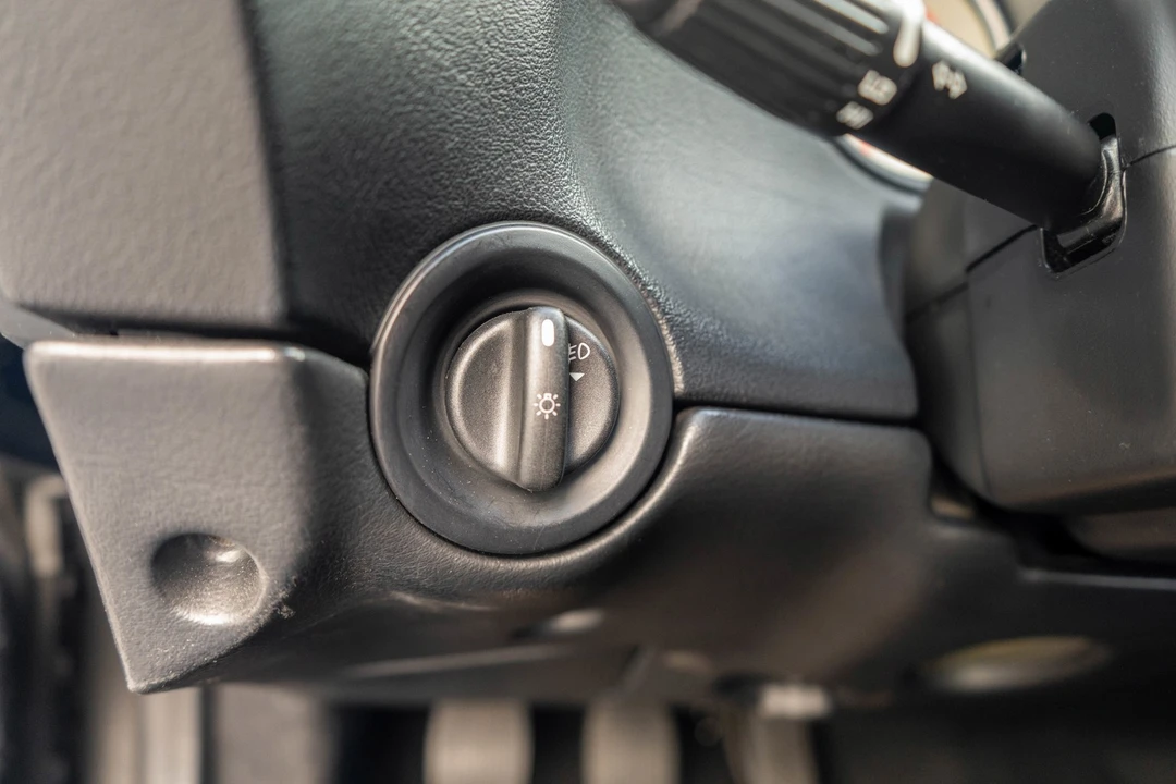 2000 Dodge Viper 2nd Gen - Image 9 of 31