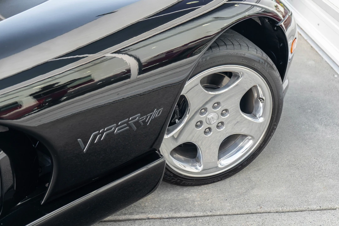 2000 Dodge Viper 2nd Gen - Image 22 of 31