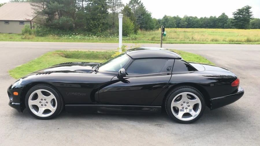 2000 Dodge Viper 2nd Gen - Image 2 of 7