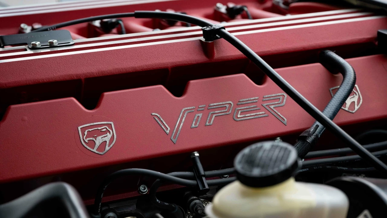 2000 Dodge Viper 2nd Gen - Image 17 of 31
