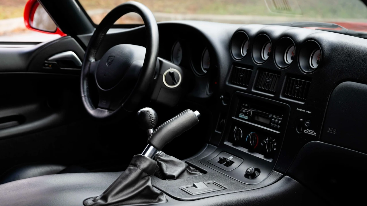 2000 Dodge Viper 2nd Gen - Image 30 of 31