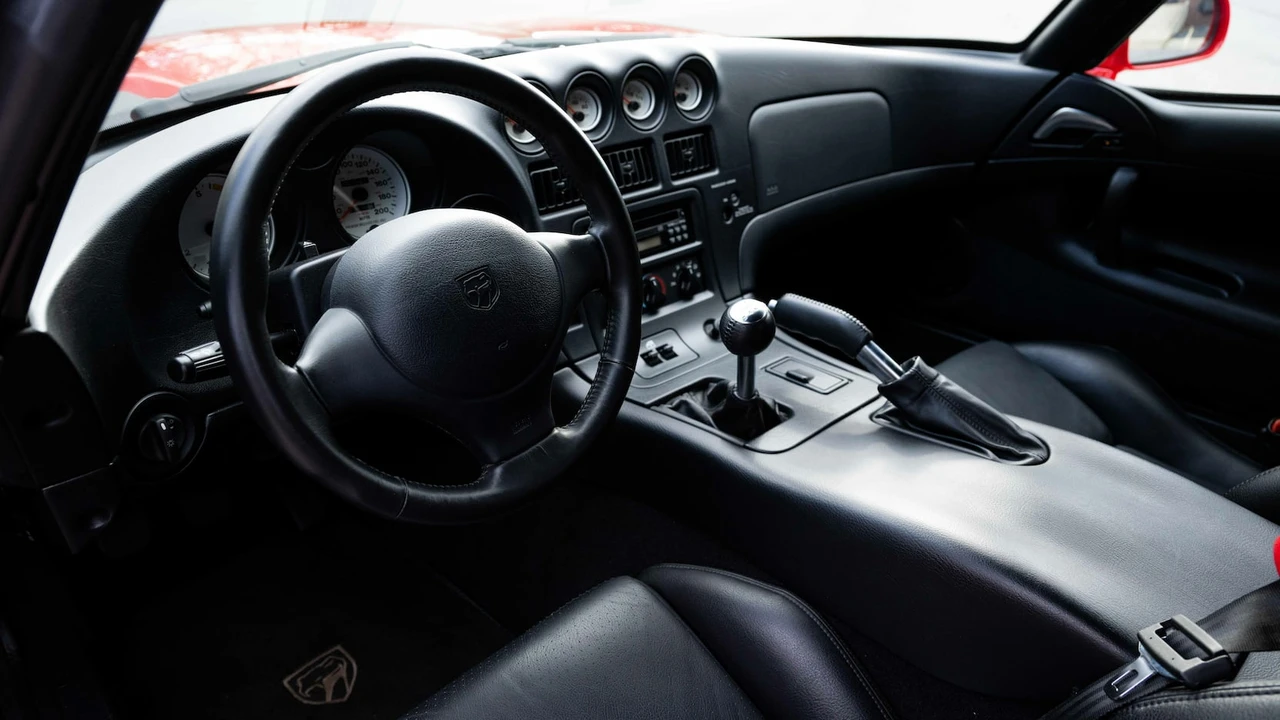 2000 Dodge Viper 2nd Gen - Image 4 of 31