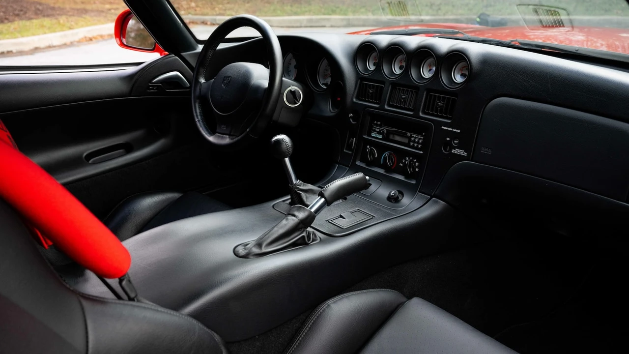 2000 Dodge Viper 2nd Gen - Image 5 of 31