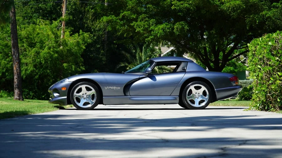 2000 Dodge Viper 2nd Gen - Image 2 of 9