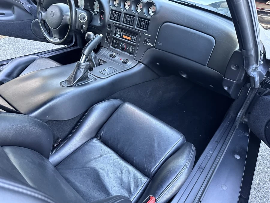2000 Dodge Viper 2nd Gen - Image 17 of 29