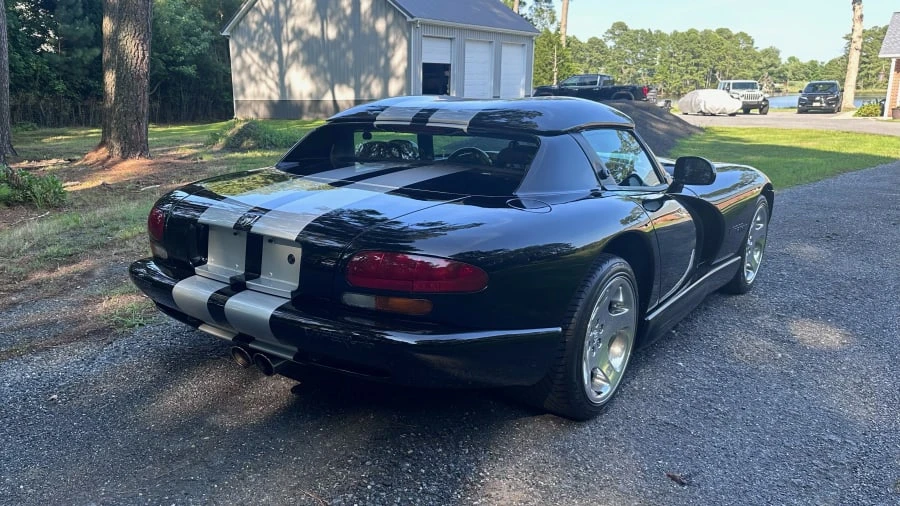 2000 Dodge Viper 2nd Gen - Image 3 of 29