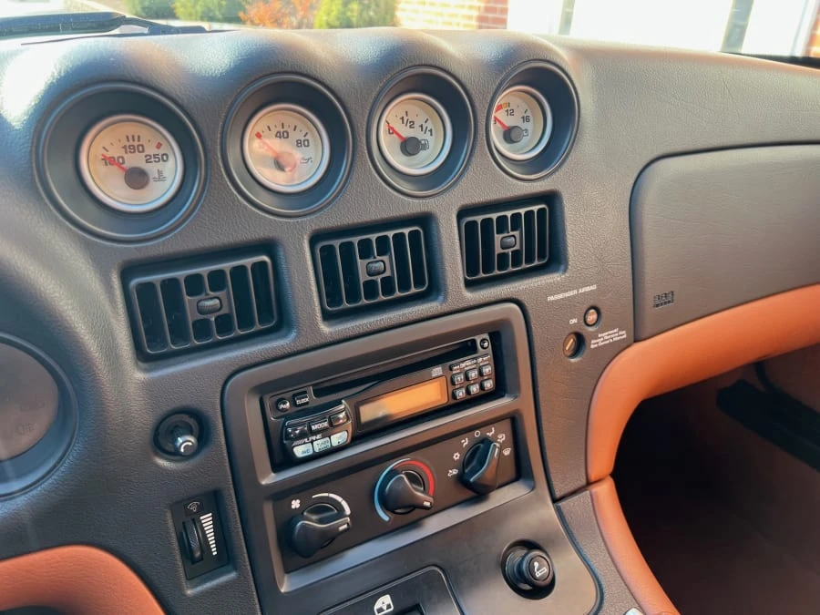 2000 Dodge Viper 2nd Gen - Image 7 of 10