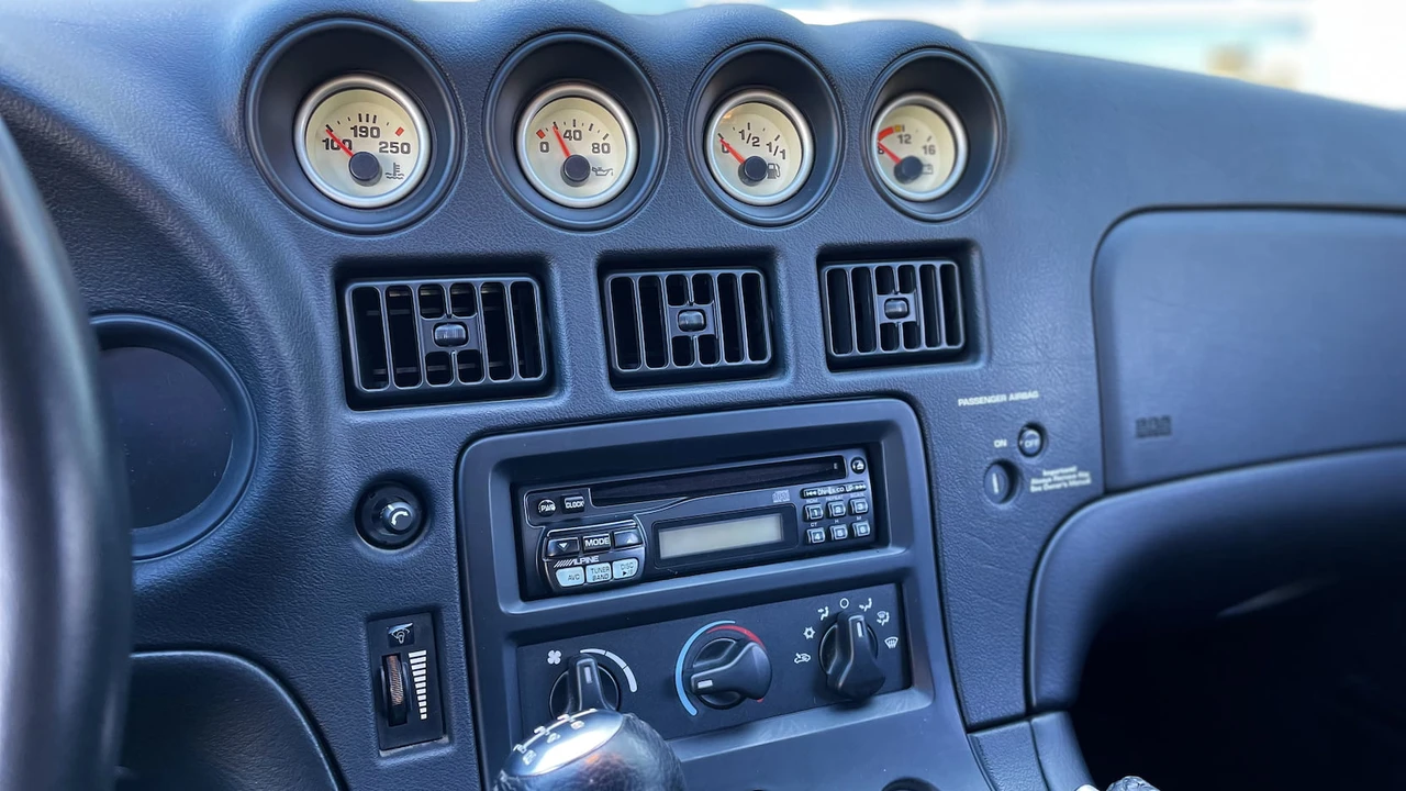 2000 Dodge Viper 2nd Gen - Image 10 of 20