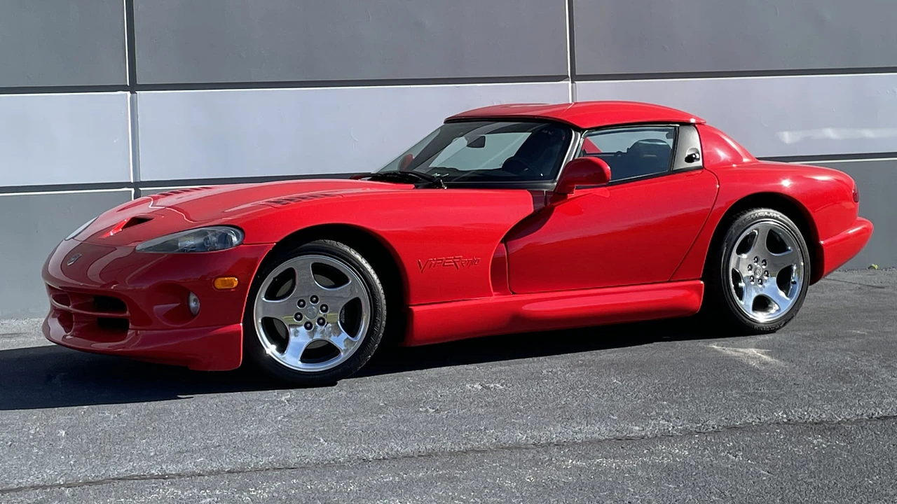 2000 Dodge Viper 2nd Gen - Image 15 of 20