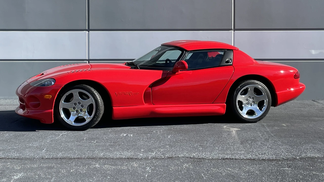 2000 Dodge Viper 2nd Gen - Image 16 of 20