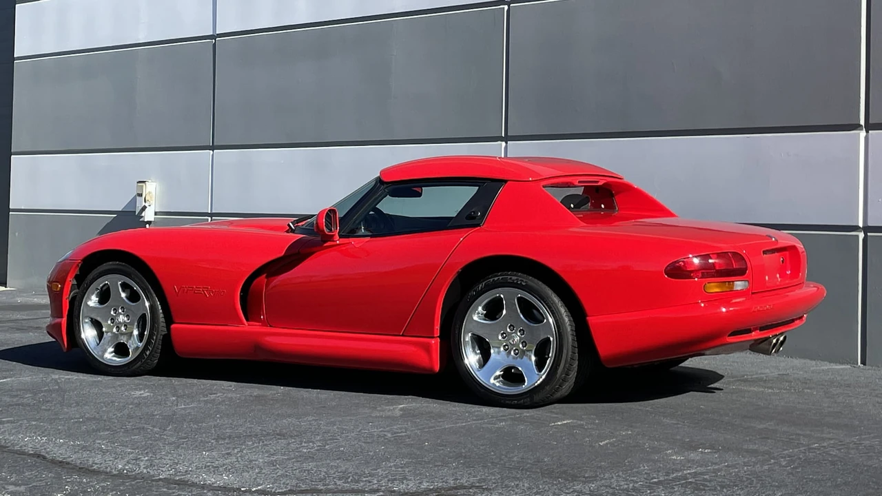 2000 Dodge Viper 2nd Gen - Image 18 of 20