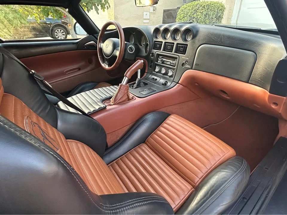 2000 Dodge Viper 2nd Gen - Image 9 of 10