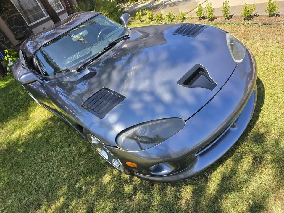 2000 Dodge Viper 2nd Gen - Image 2 of 5