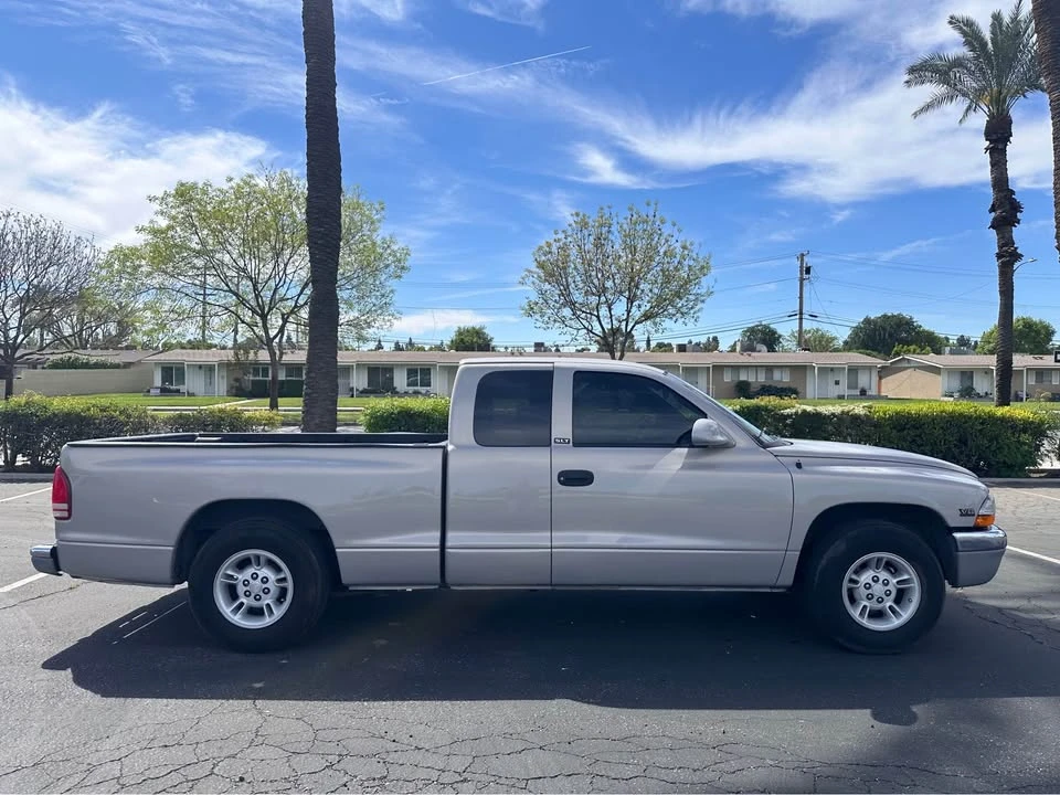 2000 Dodge Dakota 2nd Gen - Image 2 of 10