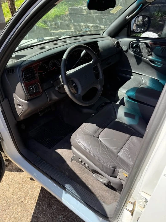 2000 Dodge Durango 1st Gen - Image 9 of 9
