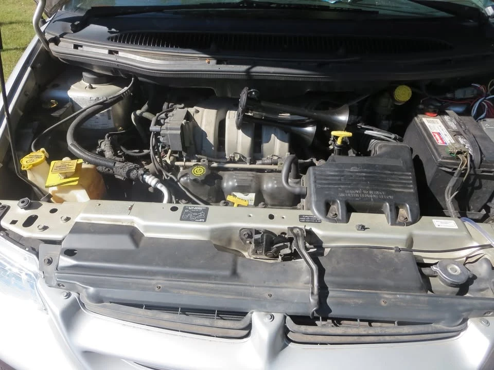 2000 Dodge Caravan - Image 10 of 11