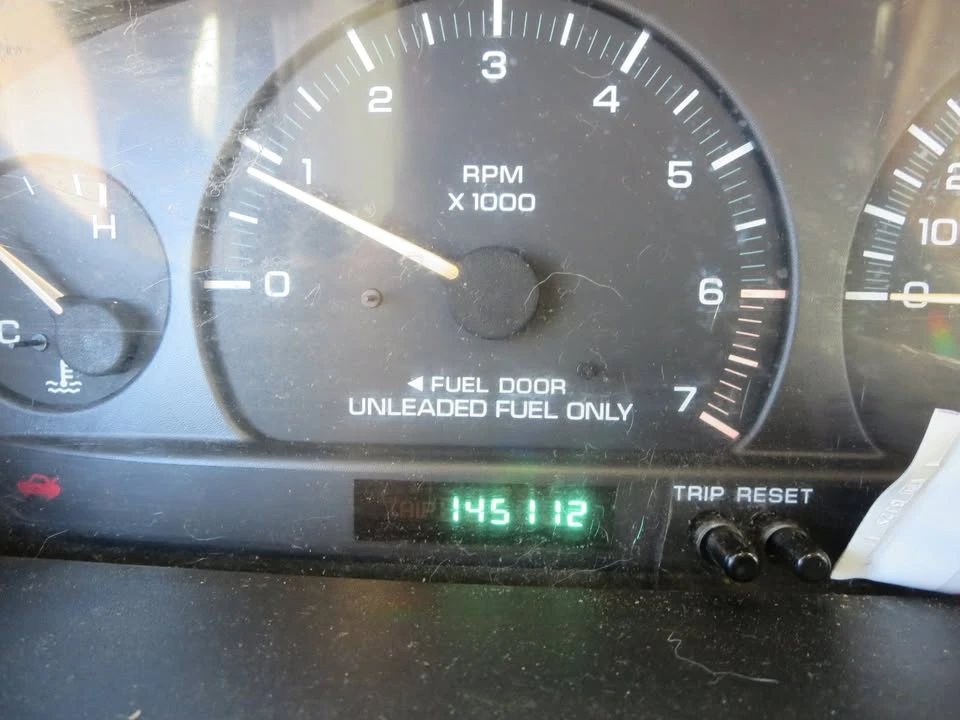 2000 Dodge Caravan - Image 8 of 11
