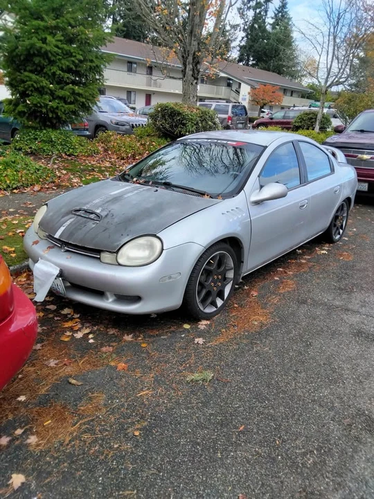 2000 Dodge Neon - Image 2 of 3