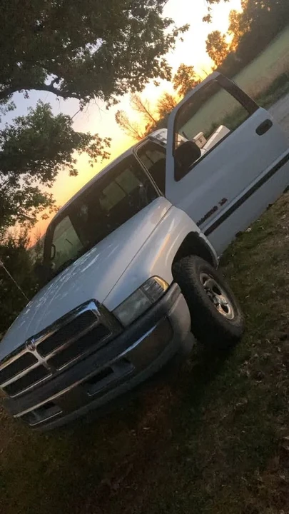 2000 Dodge Ram 2nd Gen - Image 2 of 4