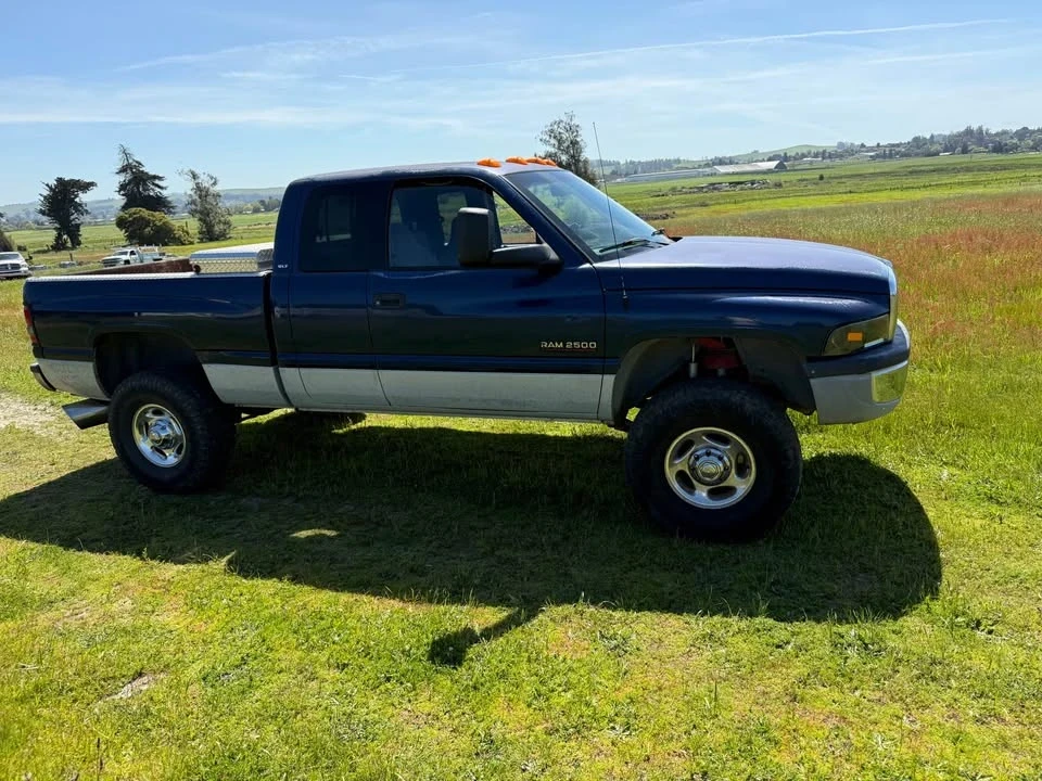 2000 Dodge Ram 2nd Gen - Image 2 of 2