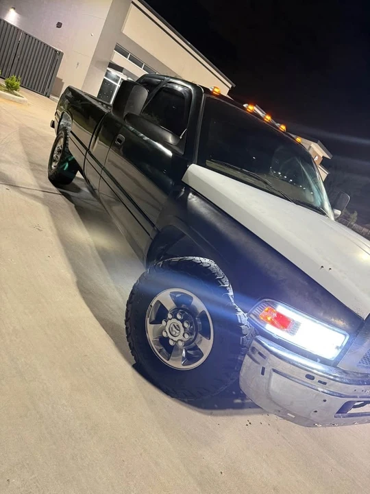 2000 Dodge Ram 2nd Gen - Image 2 of 4