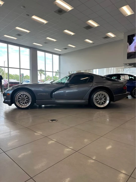 2000 Dodge Viper GTS 2nd Gen - Image 4 of 12