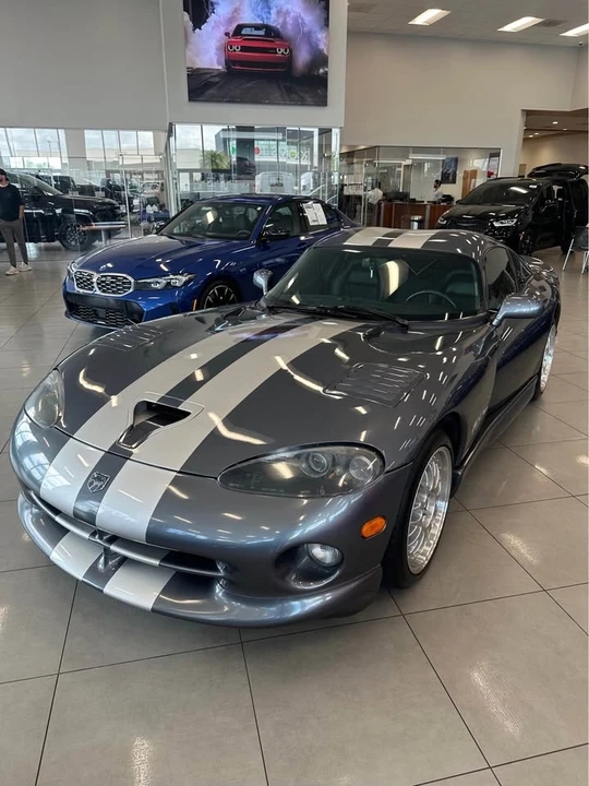 2000 Dodge Viper GTS 2nd Gen - Image 3 of 12