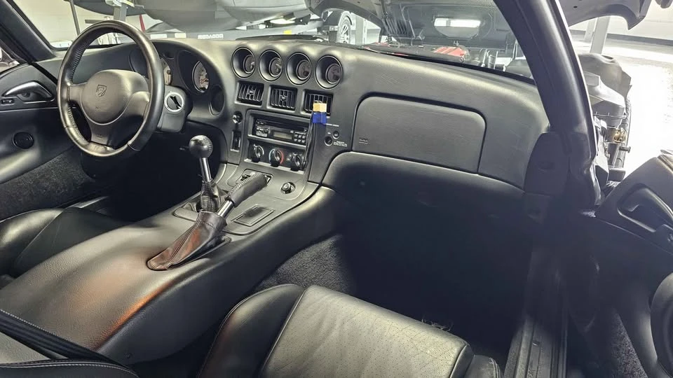 2000 Dodge Viper GTS 2nd Gen - Image 7 of 18