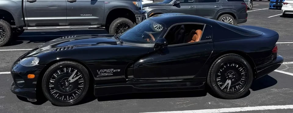2000 Dodge Viper GTS 2nd Gen - Image 3 of 5