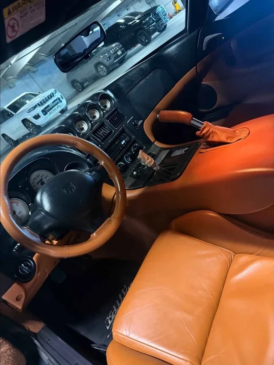 2000 Dodge Viper GTS 2nd Gen - Image 2 of 5