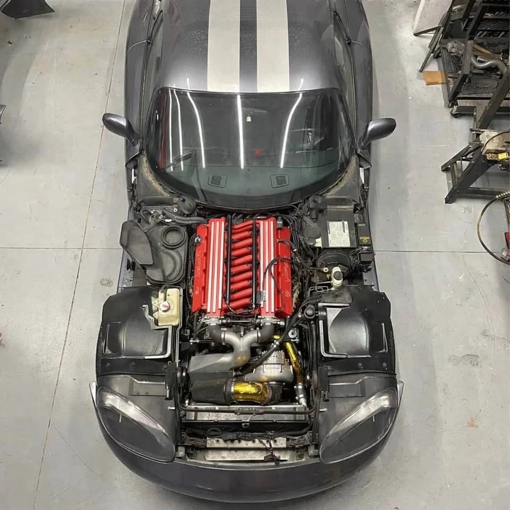 2000 Dodge Viper GTS 2nd Gen - Image 2 of 8