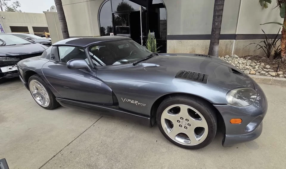 2000 Dodge Viper 2nd Gen - Image 3 of 16