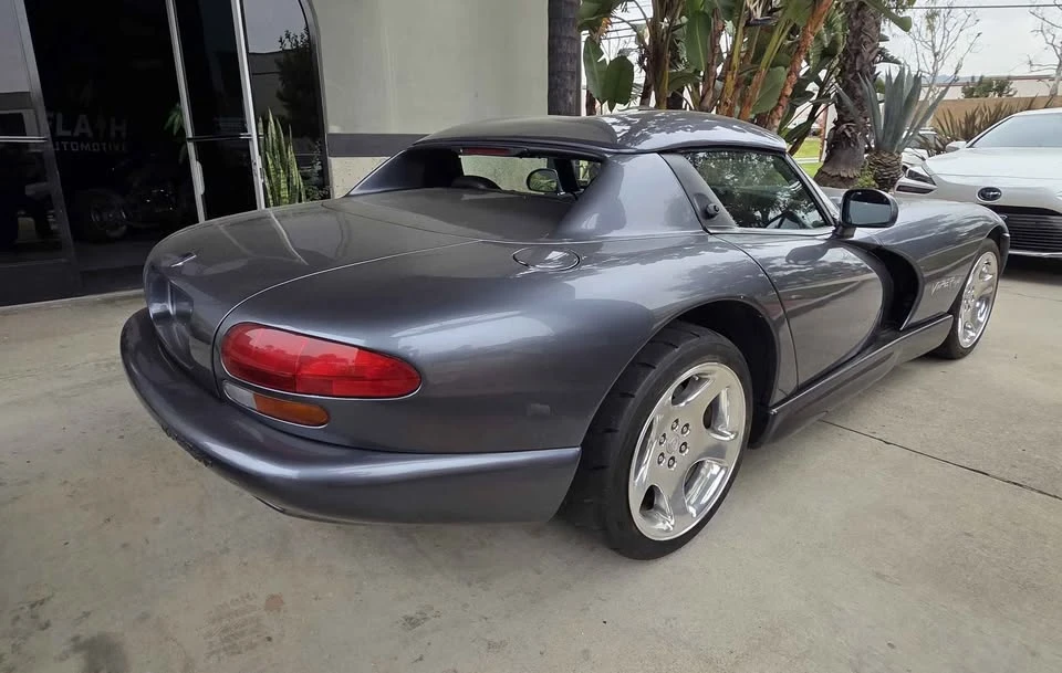 2000 Dodge Viper 2nd Gen - Image 4 of 16
