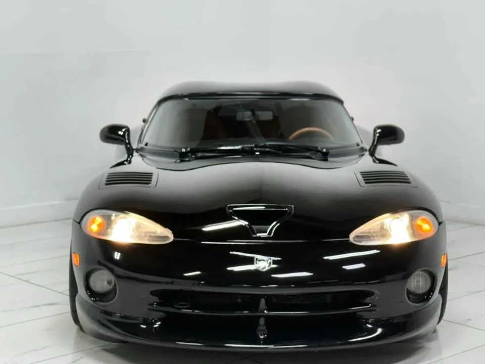 2000 Dodge Viper 2nd Gen - Image 2 of 20
