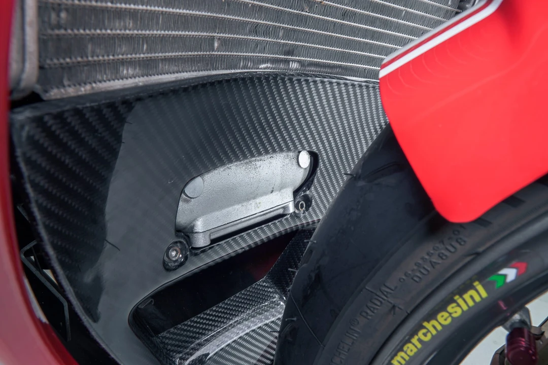 2000 Ducati 748 - Image 17 of 31