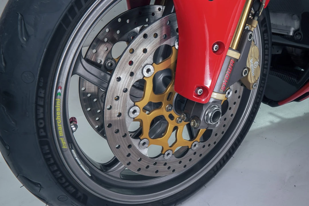 2000 Ducati 748 - Image 25 of 31