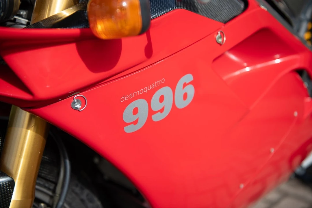 2000 Ducati 996 - Image 3 of 30