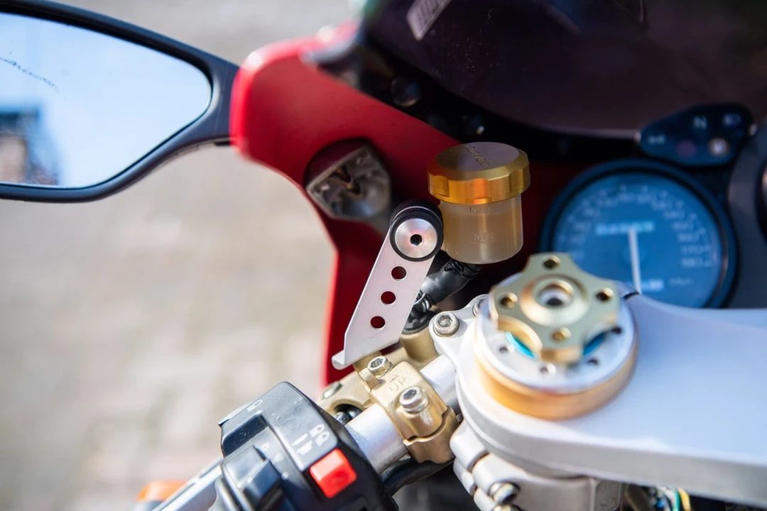 2000 Ducati 996 - Image 28 of 30